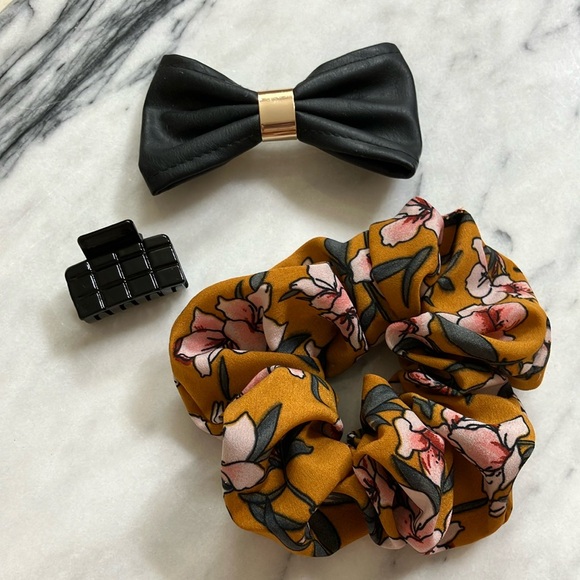 H&M Black Bow, Mini Black Clip, and Floral Scrunchie Hair Accessories Set - Picture 1 of 7